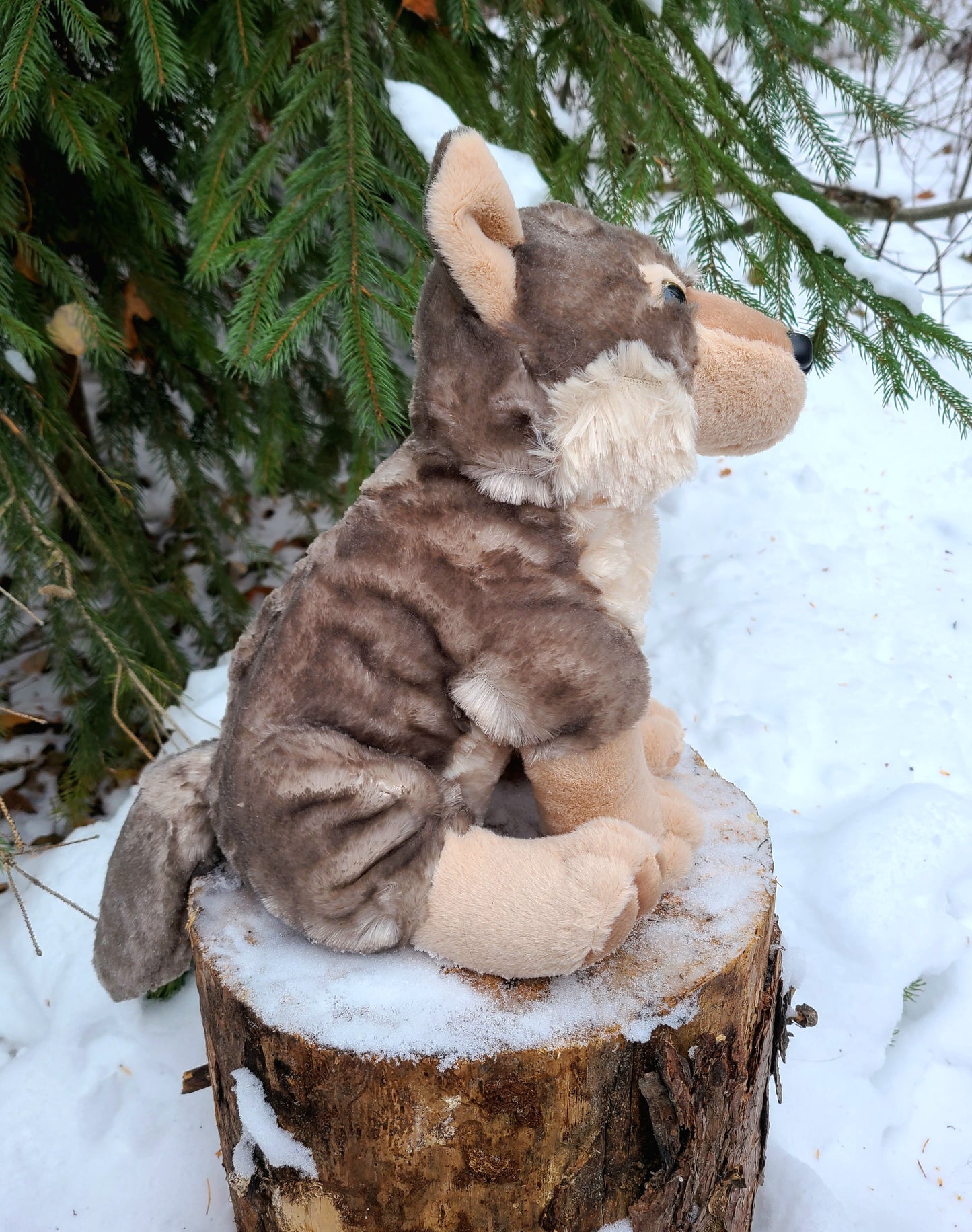 Cuddlekins Large Wolf Plush